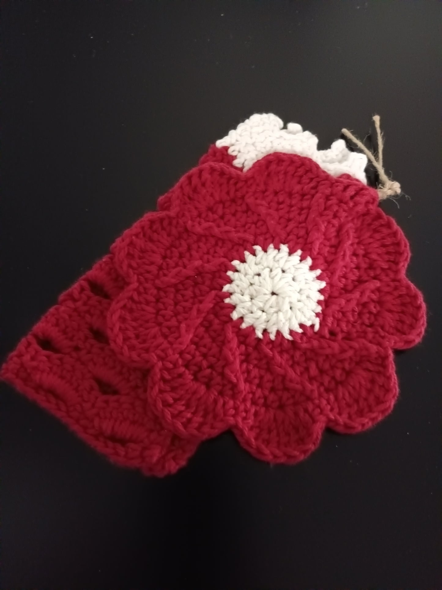 set of 2 wash cloth and face scrubby