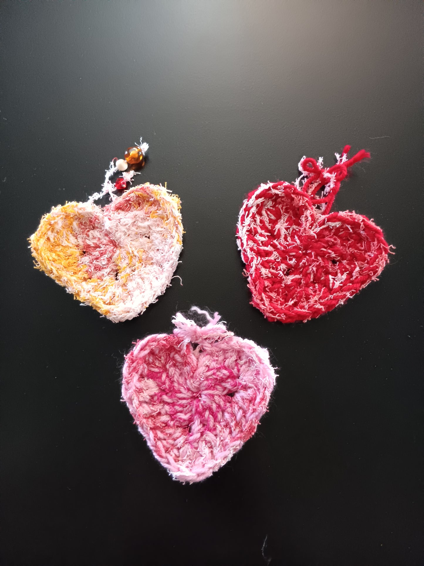 Heart-shaped set of 3 face scrubbies