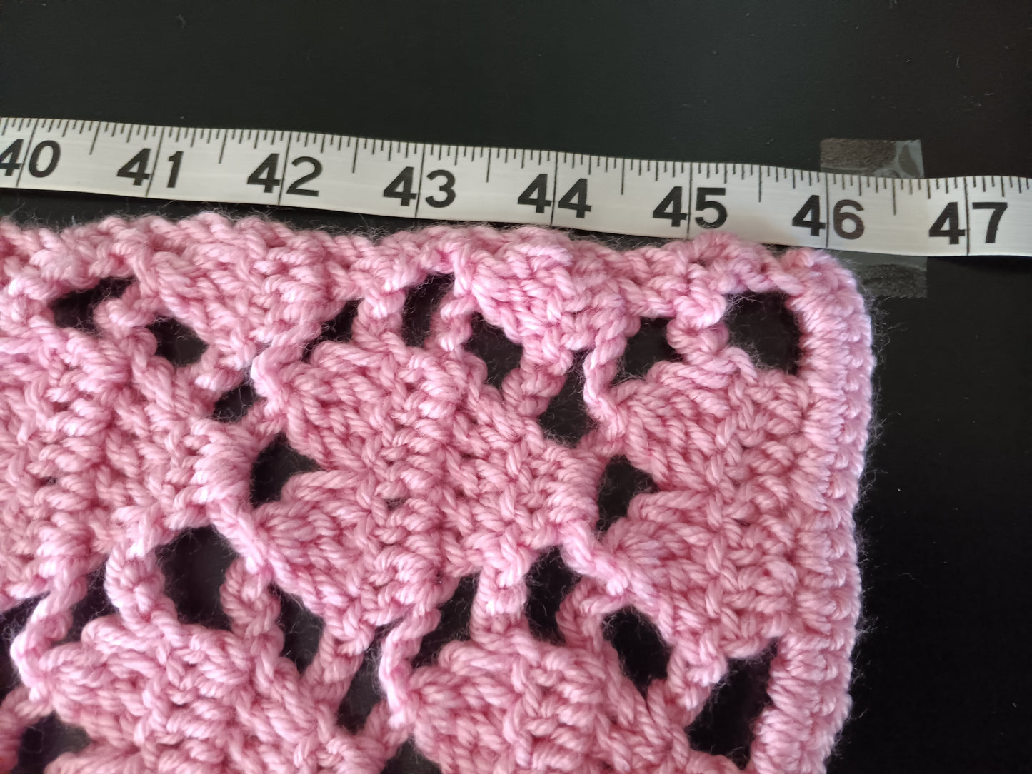 Scarf with pink hearts
