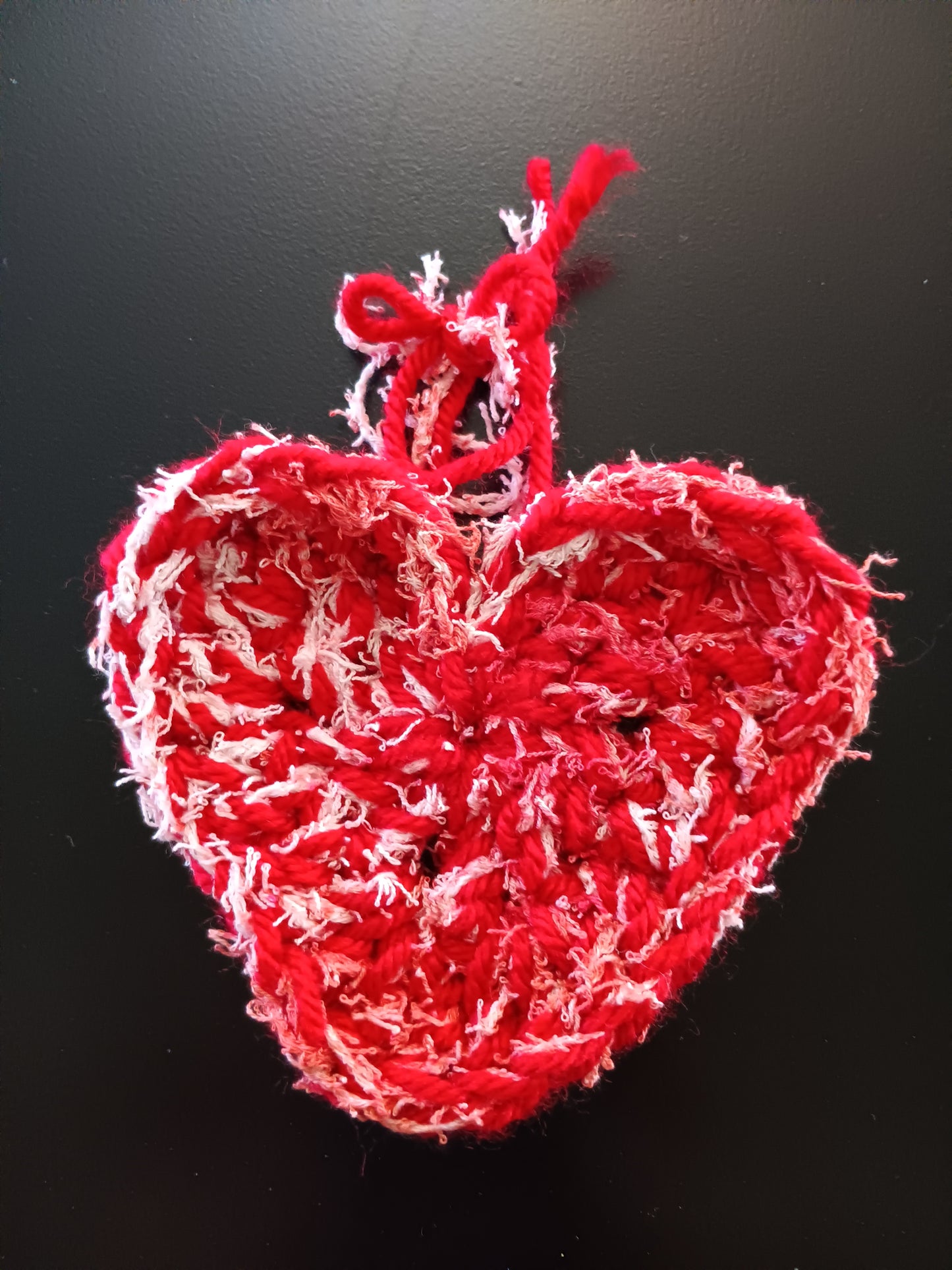 Heart-shaped set of 3 face scrubbies