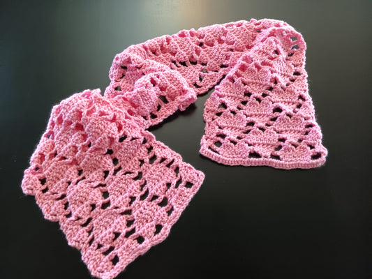 Scarf with pink hearts