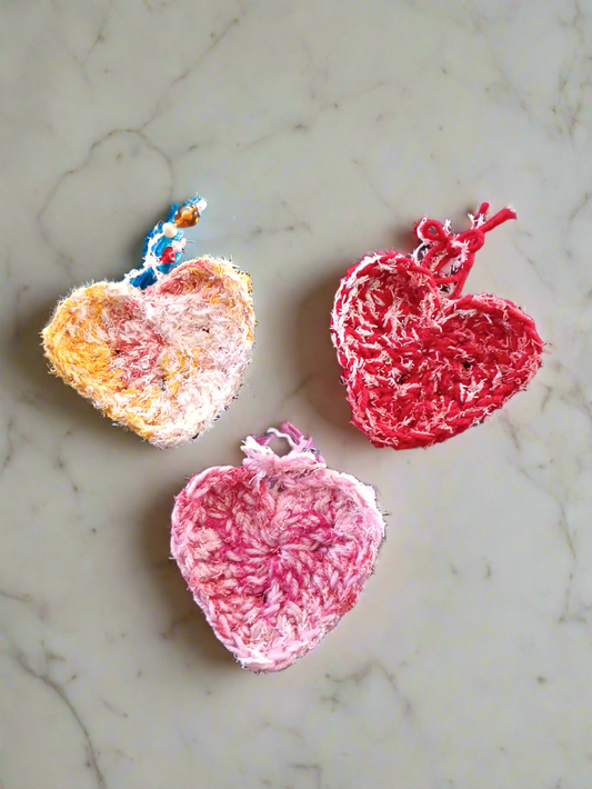 Heart-shaped set of 3 face scrubbies